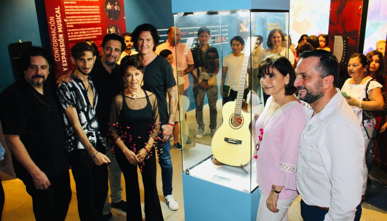 El Palacio de la Música Integra la Guitarra “Curandera” a su Patrimonio Cultural