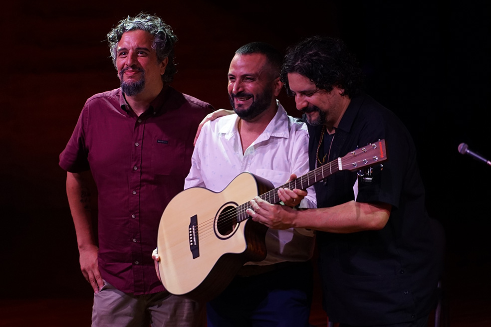 La Guitarra “Curandera” se une al acervo del Museo Interactivo del Palacio de la Música