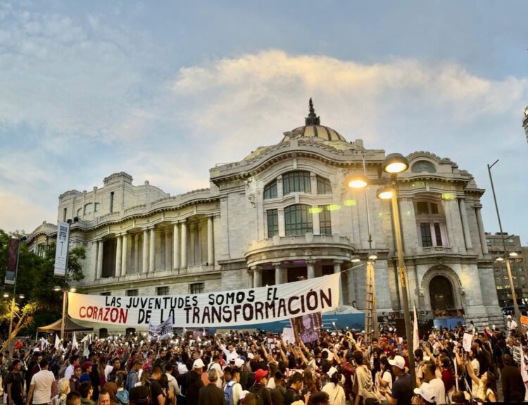 ESTUDIANTES Y JÓVENES DE LA CIUDAD DE MÉXICO RESPALDAN A CLAUDIA SHEINBAUM