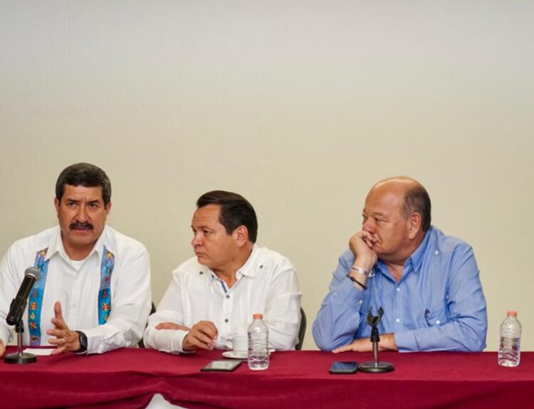 JAVIER CORRAL: LA ELECCIÓN EN YUCATÁN SERÁ UN CAMPANAZO CON EL TRIUNFO DE HUACHO