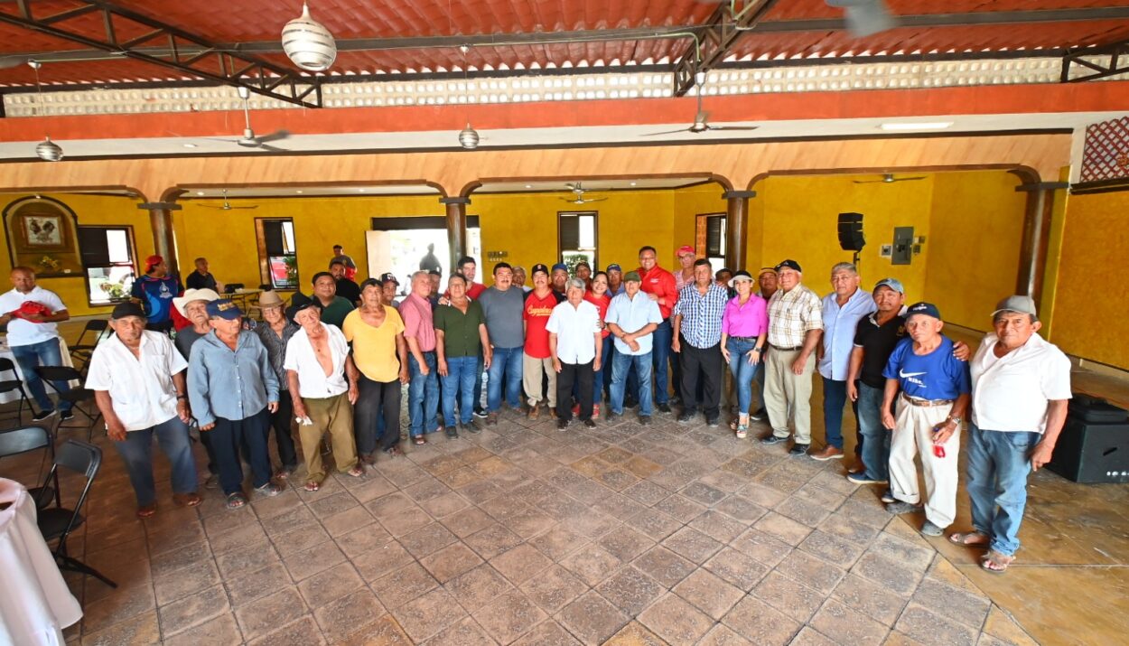 Rolando Zapata se compromete a seguir trabajando por las familias del campo