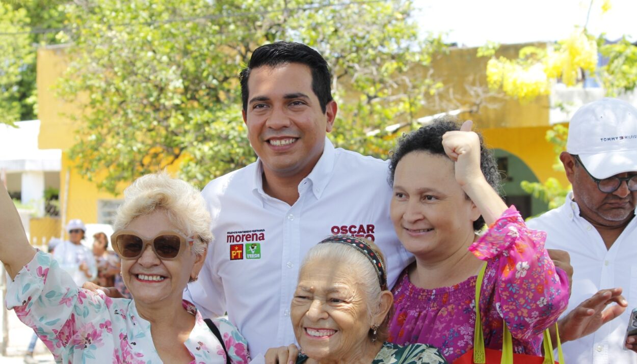 OSCAR BRITO LAS ENCUESTAS FAVORECEN A LA A LA COALICIÓN SIGAMOS HACIENDO HISTORIA, SIN EMBARGO, SON LAS CIUDADANAS Y CIUDADANOS DEL PONIENTE DE MÉRIDA CON SU ÁNIMO Y ALEGRÍA QUIENES NOS ASEGURAN EL TRIUNFO EL 2 DE JUNIO. 