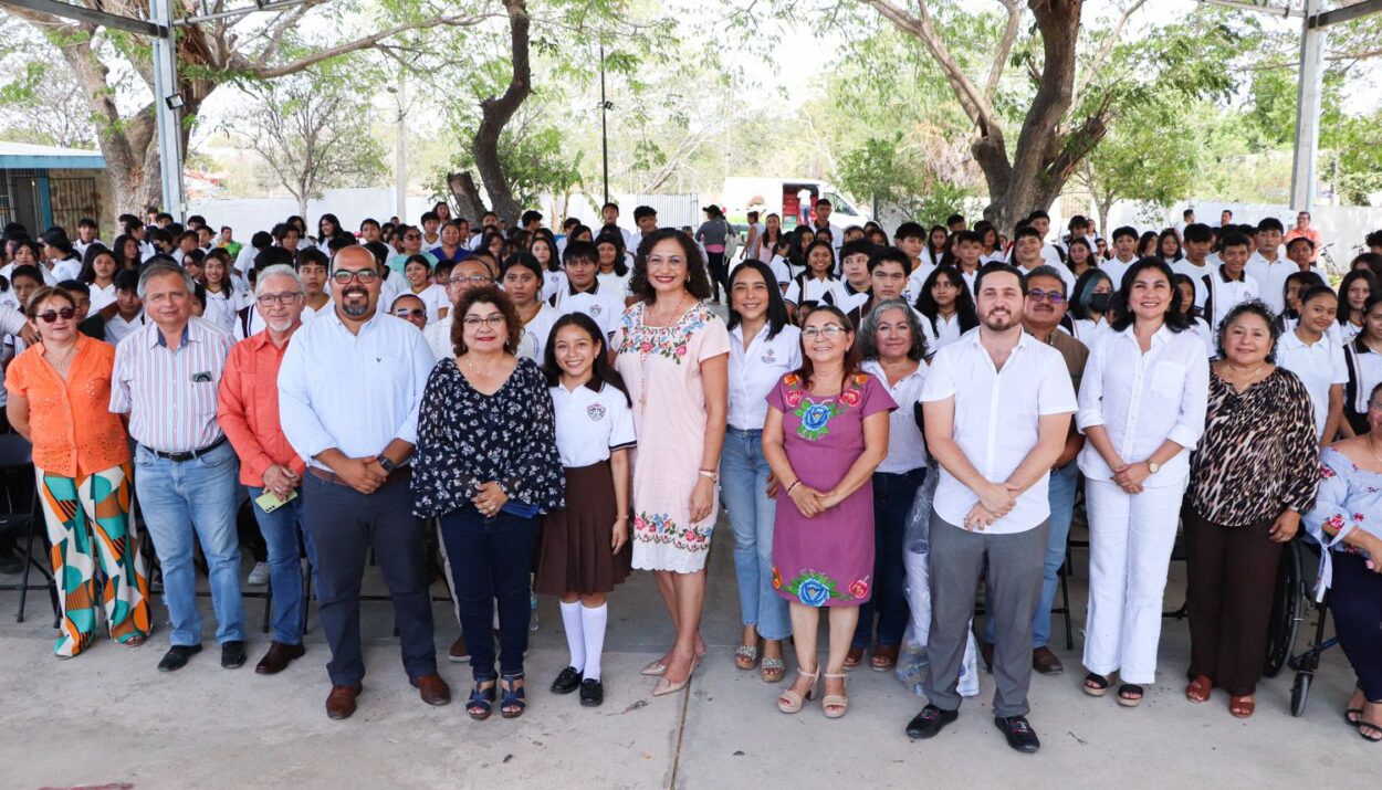 Impulsan a estudiantes para ser Guardianes Digitales.