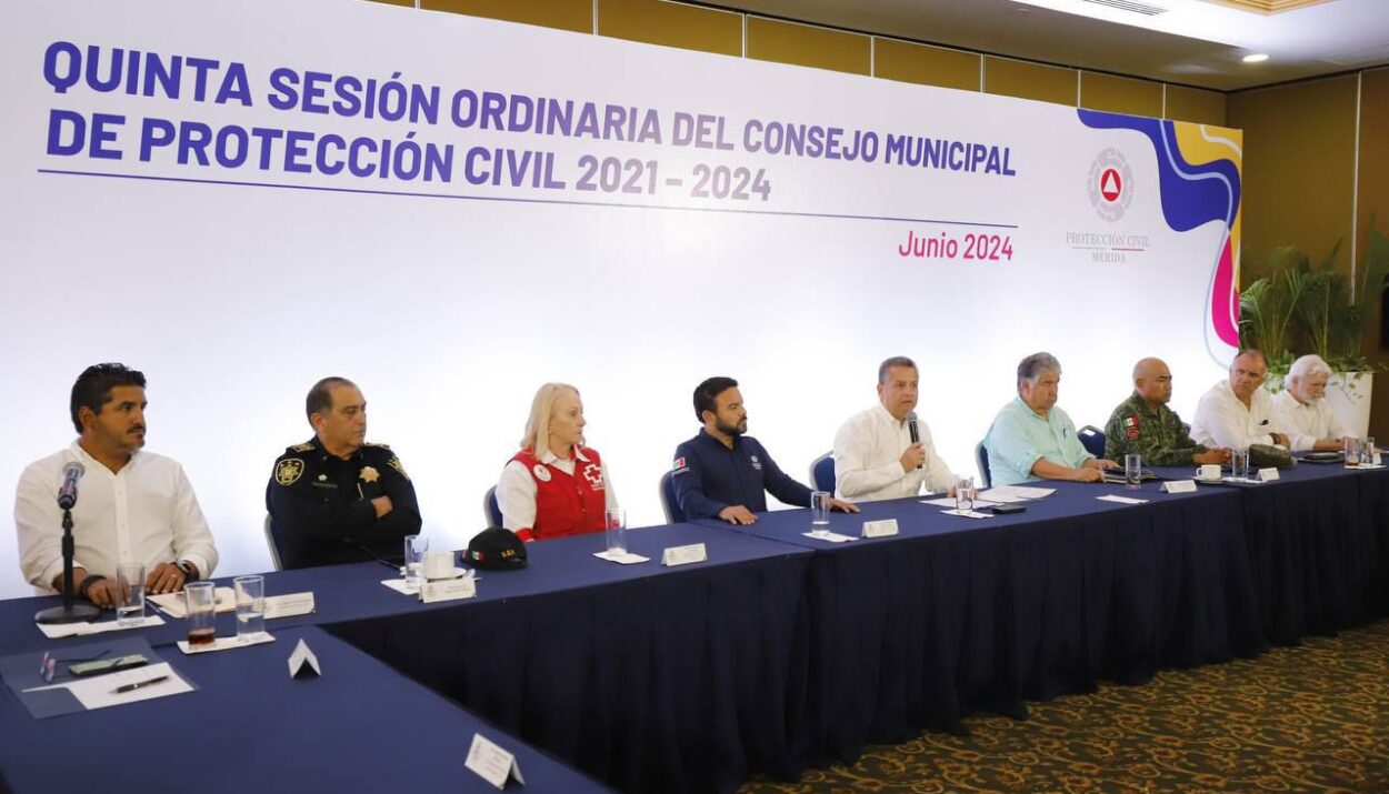 El Ayuntamiento reafirma su compromiso de trabajar en equipo con la sociedad civil y las instituciones para proteger a la población en la temporada de huracanes