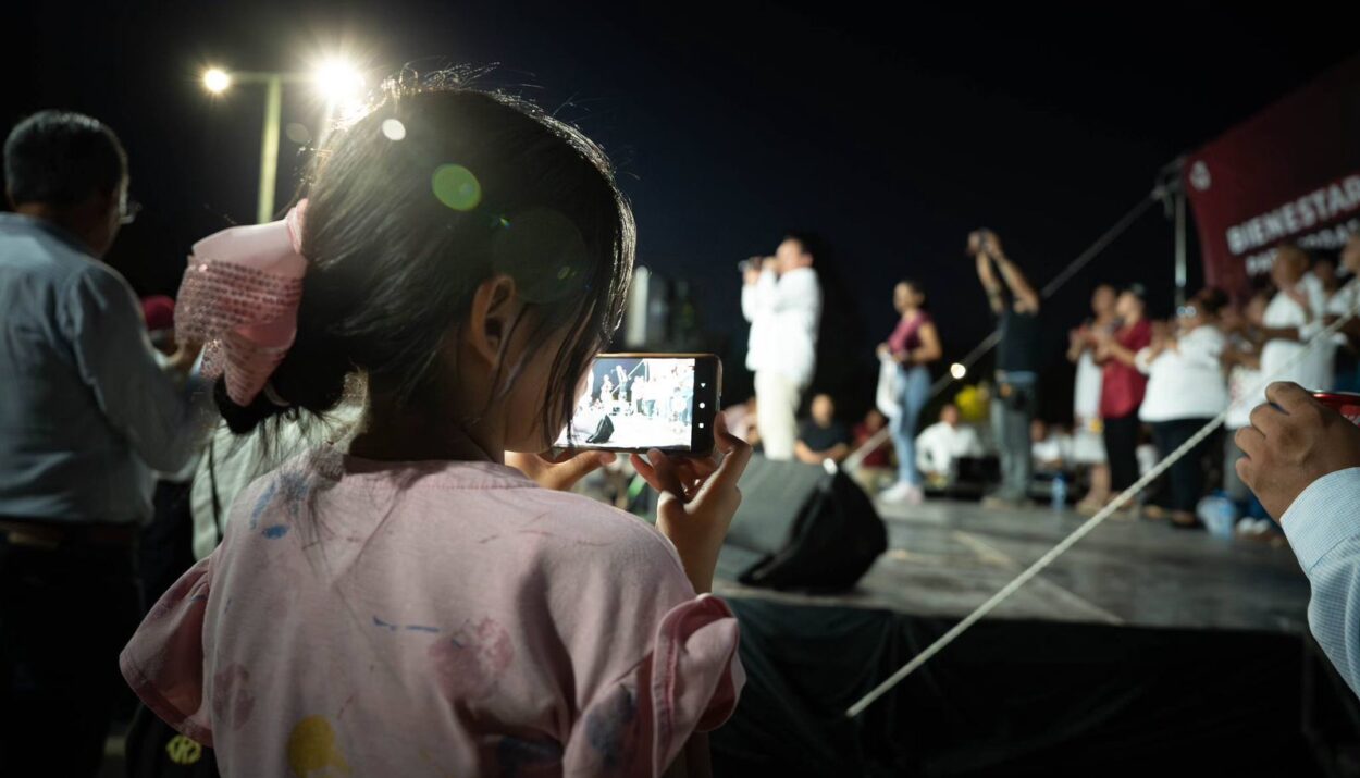 Refrenda Díaz Mena su compromiso con el futuro de las niñas, niños y jóvenes