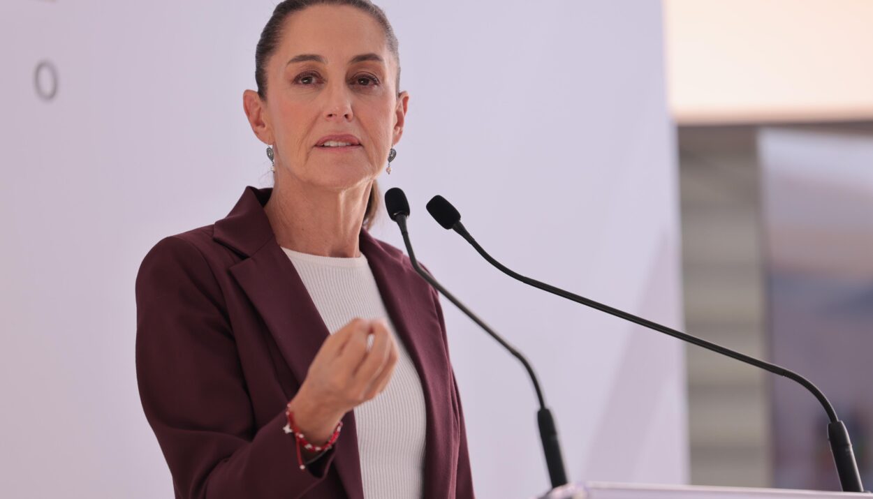 CLAUDIA SHEINBAUM ESTIMA MÁS DE 21 MILLONES DE NIÑAS, NIÑOS Y JÓVENES BENEFICIADOS DURANTE SU SEXENIO CON LA BECA PARA ESTUDIANTES DE EDUCACIÓN BÁSICA