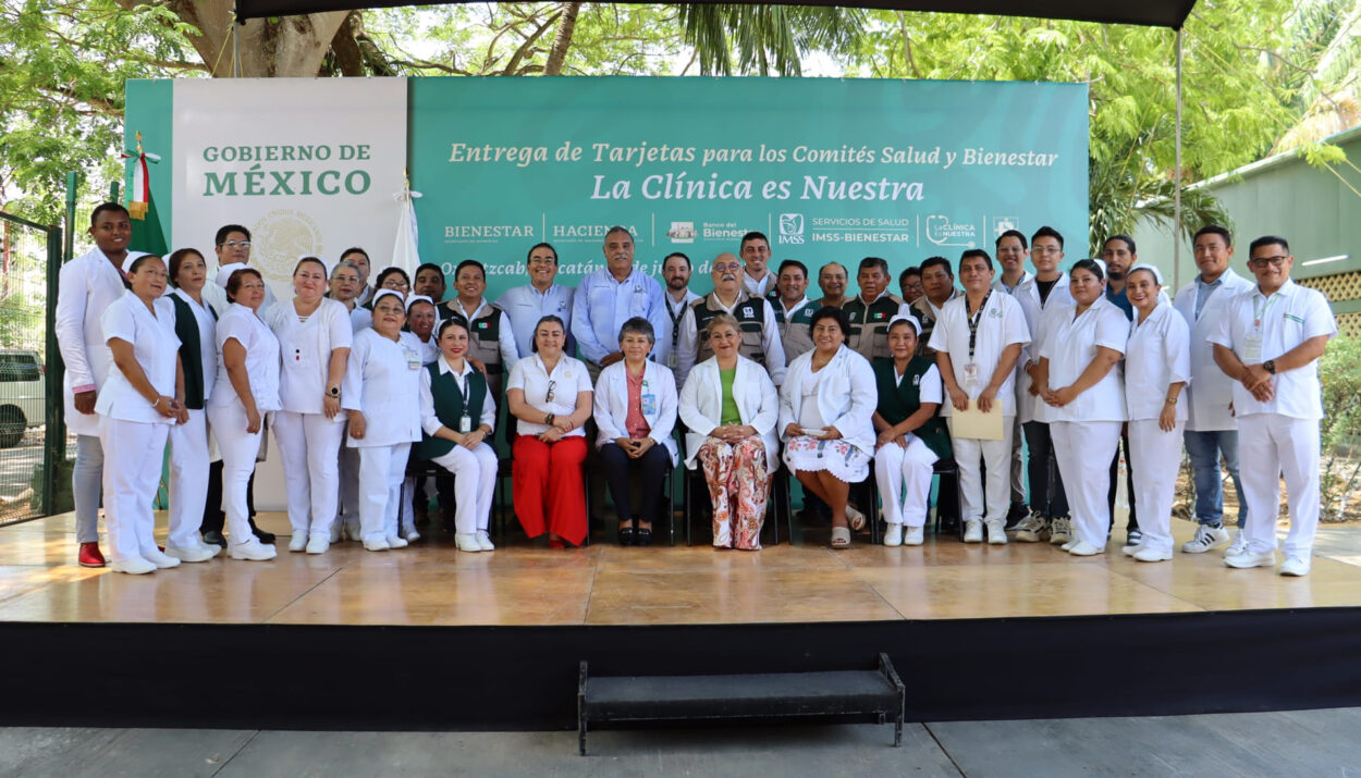 Reciben tarjetas de La Clínica es Nuestra 83 Comités de Salud para el Bienestar de Yucatán