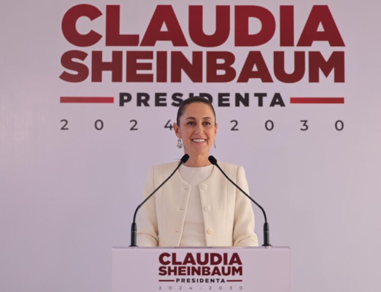 NO VAMOS A ABANDONAR, NI DAR CARPETAZO, VAMOS A SEGUIR TRABAJANDO: CLAUDIA SHEINBAUM, SOBRE CASO AYOTZINAPA