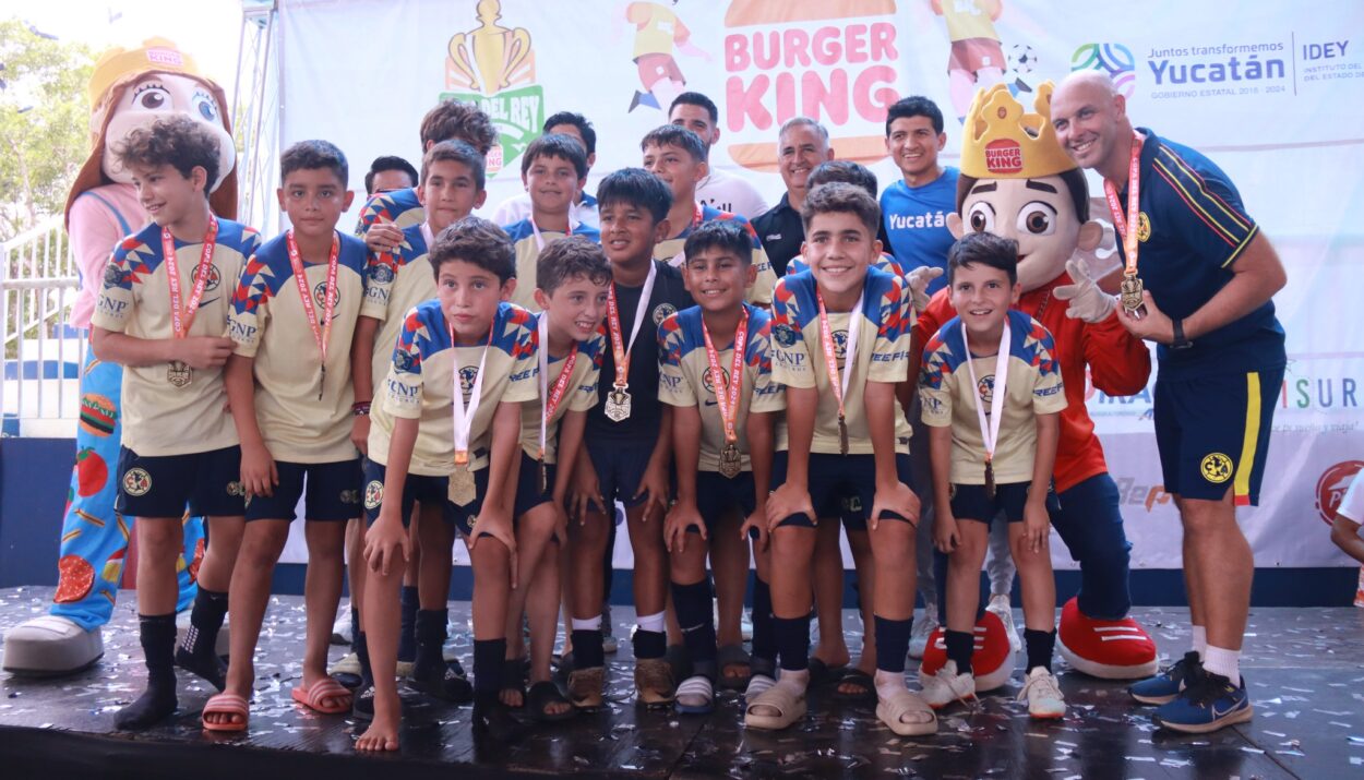 TERMINA EL TORNEO DEL REY DE FUTBOL EN EL KUKULCÁN