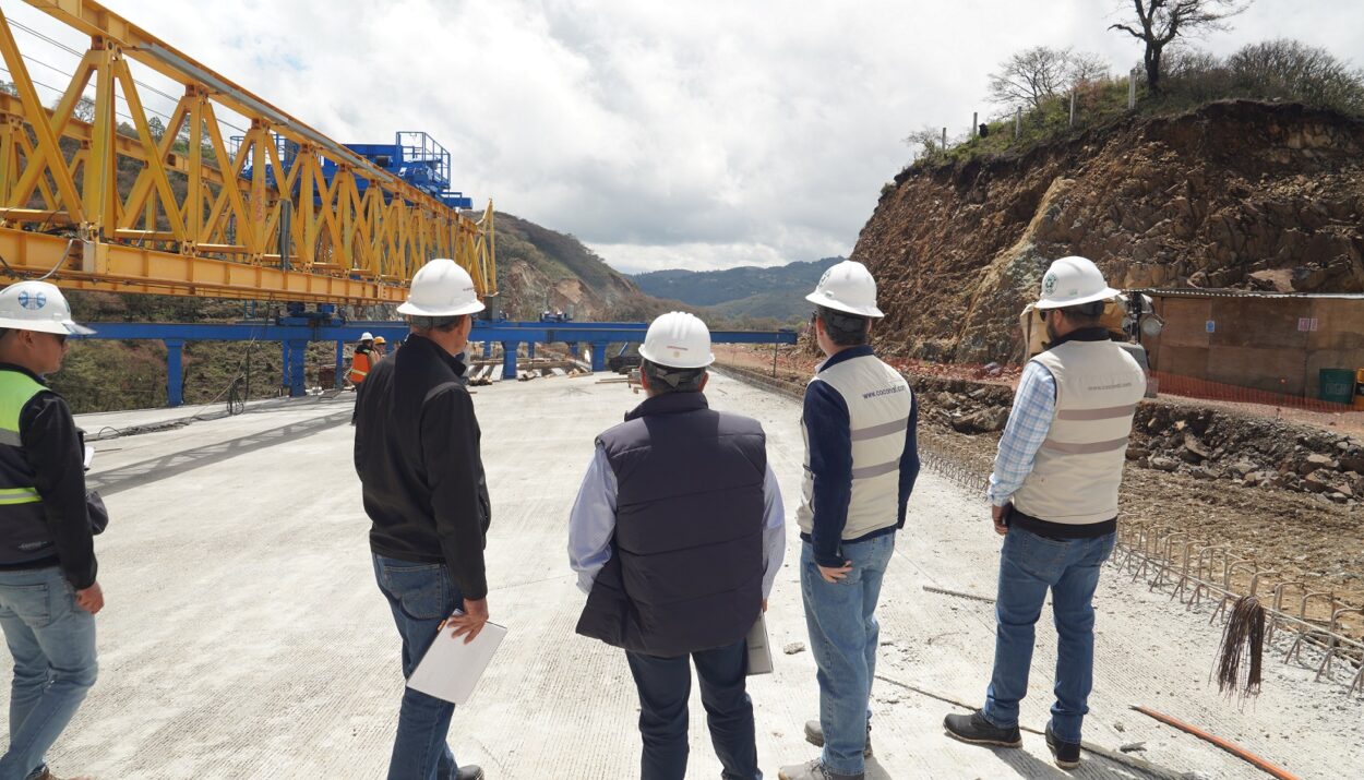 SUPERVISA TITULAR DE LA SICT AVANCES DEL NUEVO ENTRONQUE REAL DEL MONTE-HUASCA, EN HIDALGO 