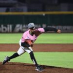 EXPLOSIVO AGARRÓN OFENSIVO ENTRE OLMECAS Y LEONES EN EL PRIMERO DE LA SERIE 