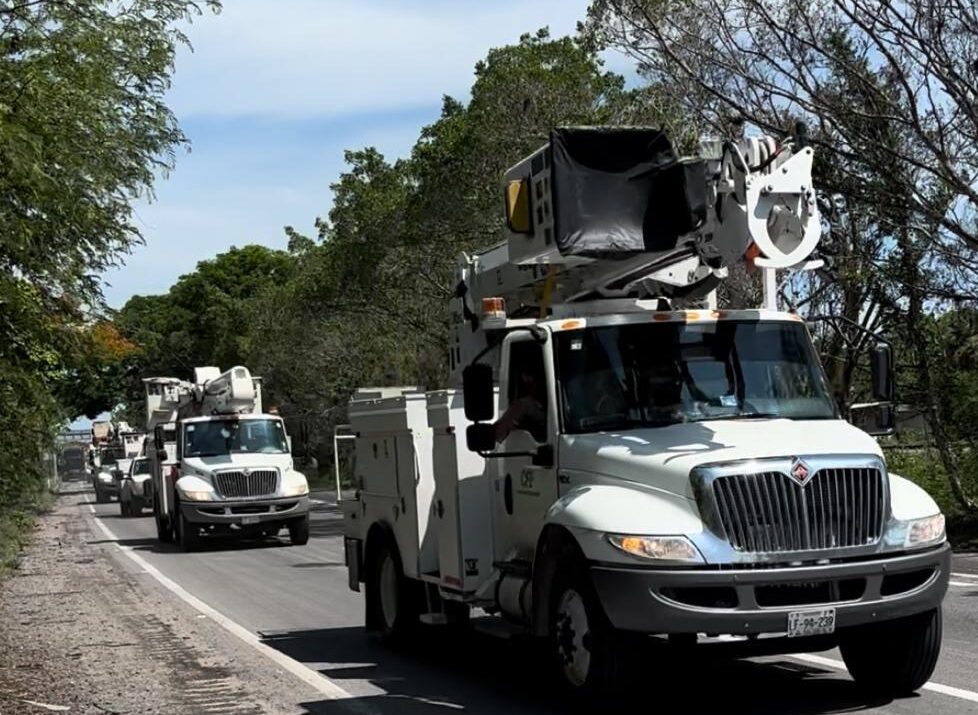 LA CFE ESTÁ PREPARADA PARA ATENDER LAS POSIBLES AFECTACIONES AL SUMINISTRO ELÉCTRICO EN LOS ESTADOS DE CAMPECHE, QUINTANA ROO Y YUCATÁN, POR LA PRESENCIA DEL HURACÁN BERYL 