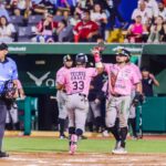 A BASE DE BATAZOS Y UNA IMPECABLE SALIDA DEL “GALLO” LEONES EMPATA LA SERIE A VERACRUZ