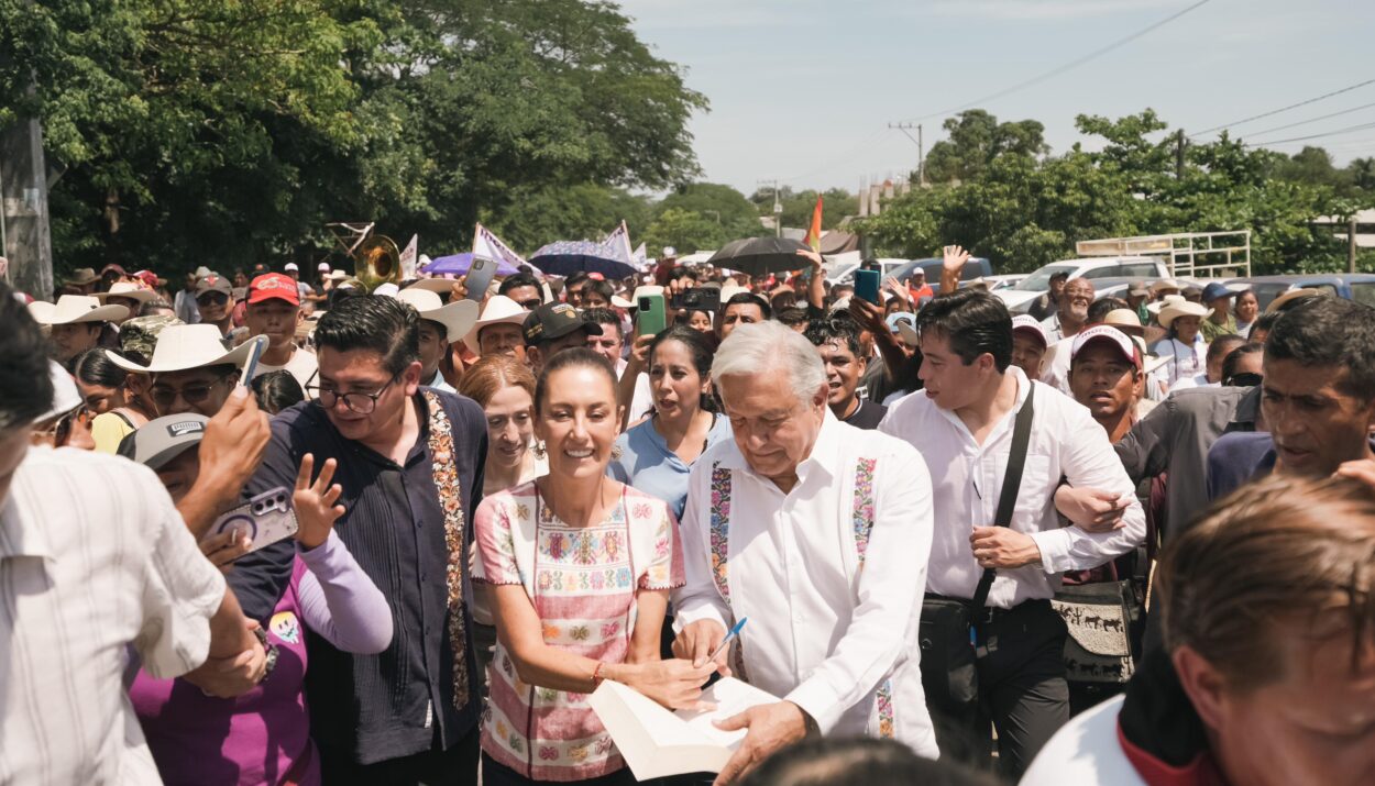 VAMOS A SEGUIR CONSTRUYENDO CAMINOS ARTESANALES PARA COMUNICAR A GUERRERO: CLAUDIA SHEINBAUM