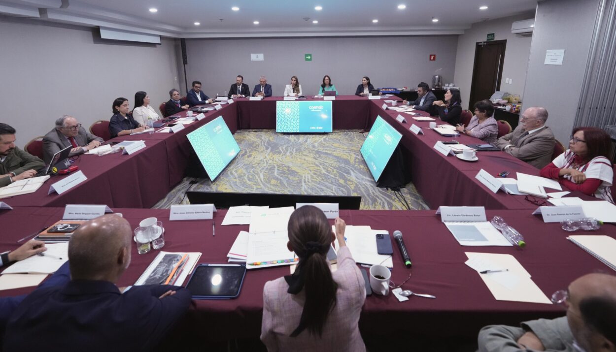 CLAUDIA SHEINBAUM Y GOBERNADORES DEL OCCIDENTE DEL PAÍS PLANTEAN AGUA, CARRETERAS, FERROCARRILES Y TRANSPORTE PÚBLICO COMO PROYECTOS ESTRATÉGICOS