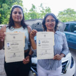 Concluyen dos mujeres el Taller de Mecánica Automotriz