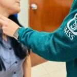 Informa IMSS Yucatán sobre Síndrome del Cuello de Texto, generado por uso prolongado aparatos tecnológicos