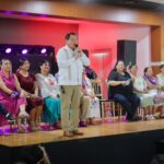 Agradece Huacho Díaz Mena el trabajo y compromiso de las mujeres Yucatecas