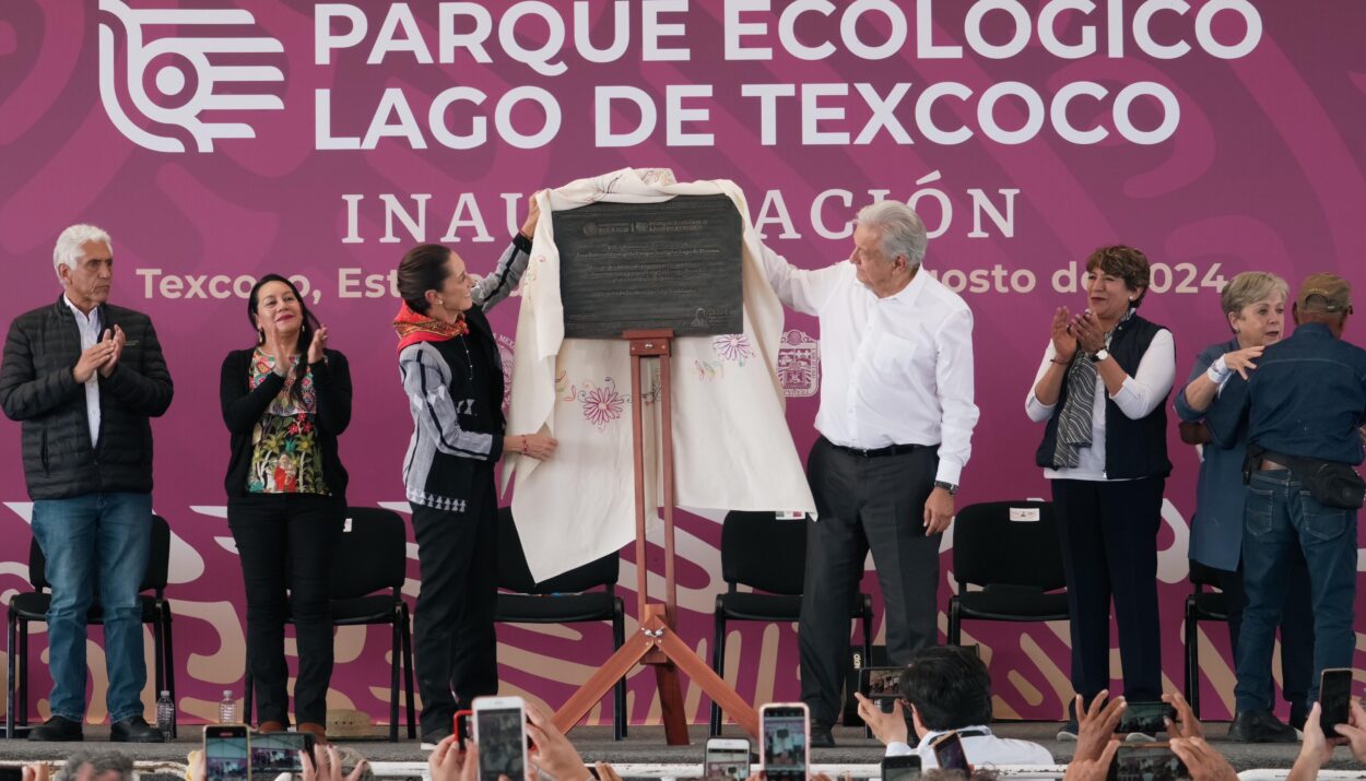 “DEL OLVIDO DEL PUEBLO, DE LA REPRESIÓN, A LA ESPERANZA”: CLAUDIA SHEINBAUM REFRENDA SU COMPROMISO PARA DAR CONTINUIDAD A LA CUARTA TRANSFORMACIÓN