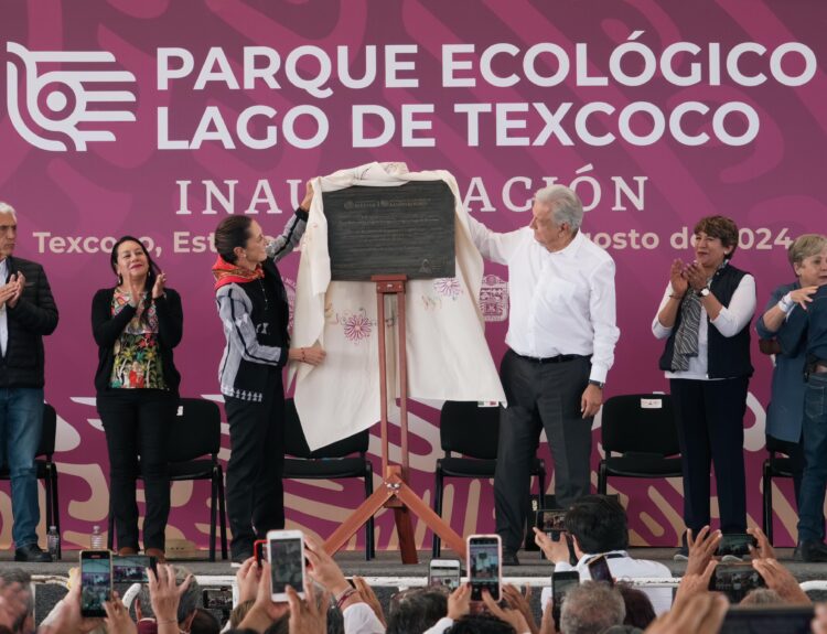 “DEL OLVIDO DEL PUEBLO, DE LA REPRESIÓN, A LA ESPERANZA”: CLAUDIA SHEINBAUM REFRENDA SU COMPROMISO PARA DAR CONTINUIDAD A LA CUARTA TRANSFORMACIÓN