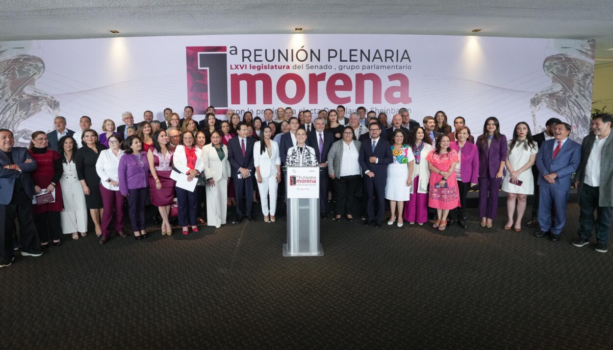 CLAUDIA SHEINBAUM CELEBRA BANCADA HISTÓRICA DE MORENA CON 66 SENADORES Y SENADORAS