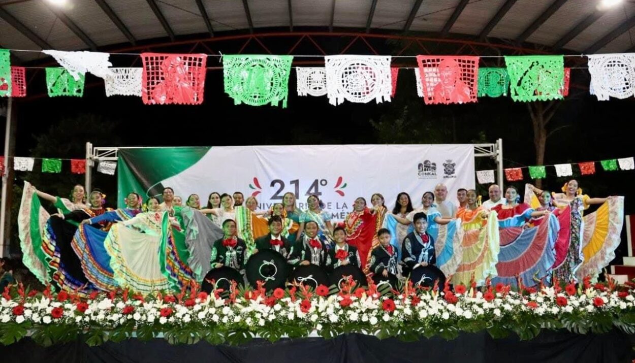 AYUNTAMIENTO DE CONKAL CONMEMORA EL 214º ANIVERSARIO DE LA INDEPENDENCIA DE MÉXICO