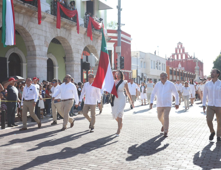 Anuncian a escuelas ganadoras del Desfile Cívico Militar por el 214 aniversario de la Independencia de México